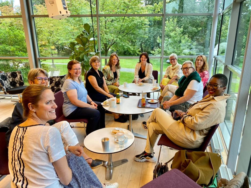 FÖRETAGSAMMA KVINNOR I HÄRRYDA KOMMUN